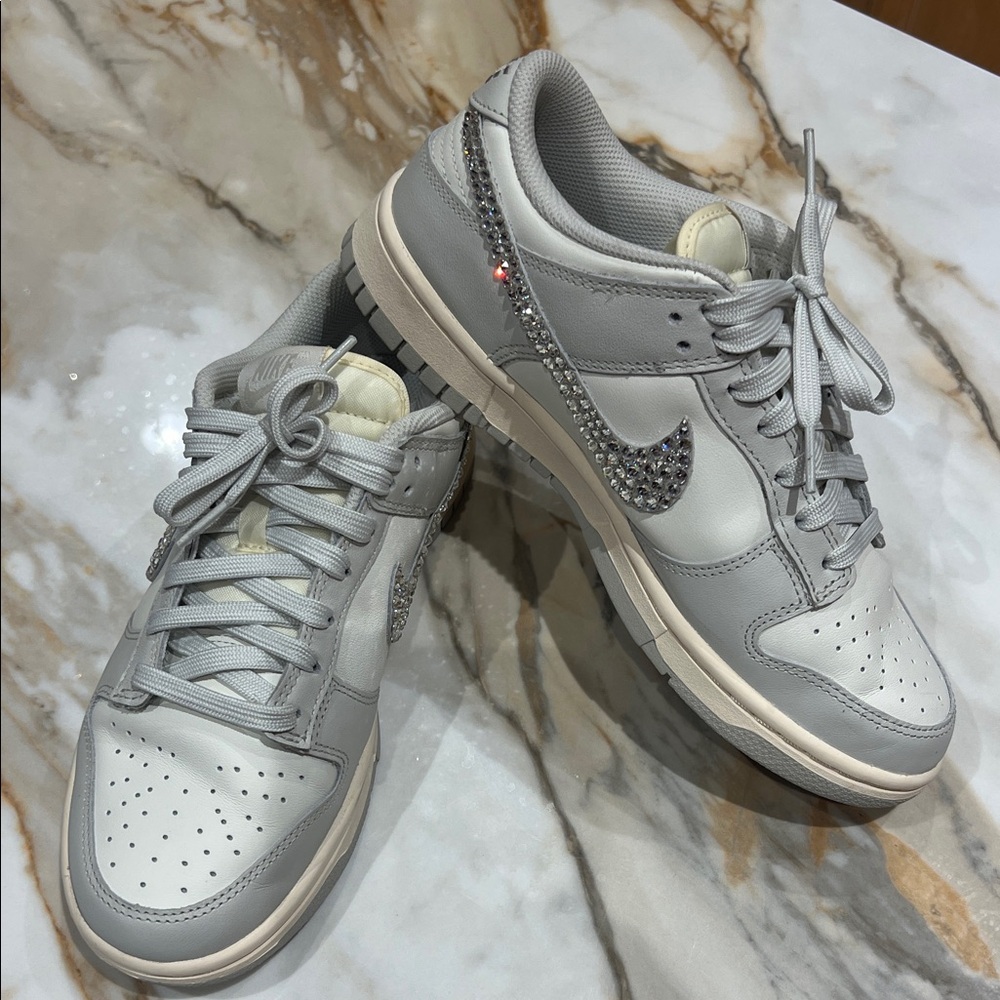 One-off Nike Dunk Low ‘Sail Light Bone’ w/Swarovski crystal swoosh (Women’s)